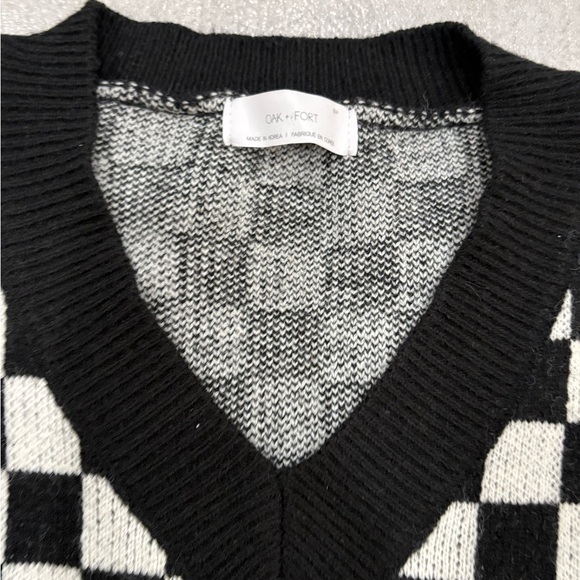 OAK + FORT Monochrome Checkered Knit Vest - Picture 2 of 7